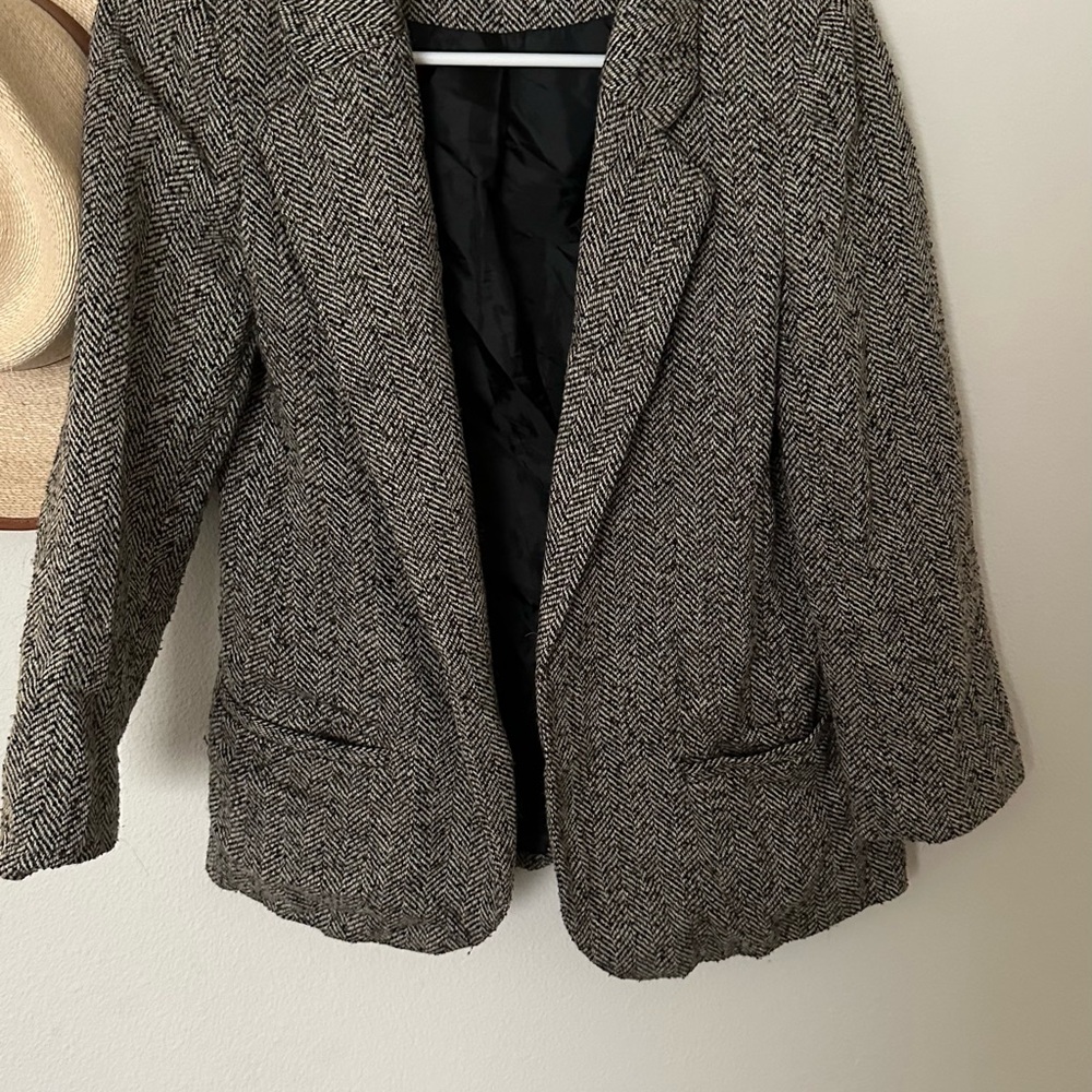 Chic Herringbone Blazer